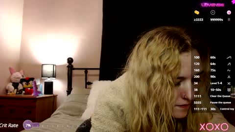 Snapshot of xelliee_rosex chatting on December 13, 2024, 6:21 am EllieeRose online show from December 13, 2024, 6:21 am