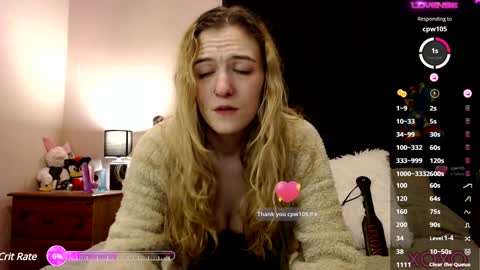 Snapshot of xelliee_rosex chatting on December 16, 2024, 6:10 am EllieeRose online show from December 16, 2024, 6:10 am