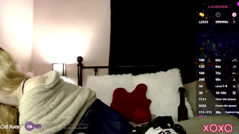 Snapshot of xelliee_rosex chatting on January 25, 2025, 2:04 am EllieeRose online show from January 25, 2025, 2:04 am