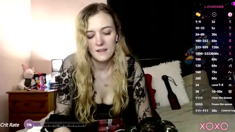 Snapshot of xelliee_rosex chatting on February 10, 2025, 2:48 pm EllieeRose online show from February 10, 2025, 2:48 pm