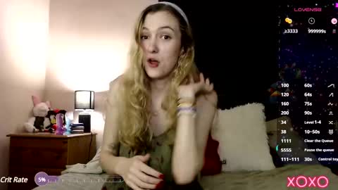 Snapshot of xelliee_rosex chatting on February 24, 2025, 7:44 am EllieeRose online show from February 24, 2025, 7:44 am