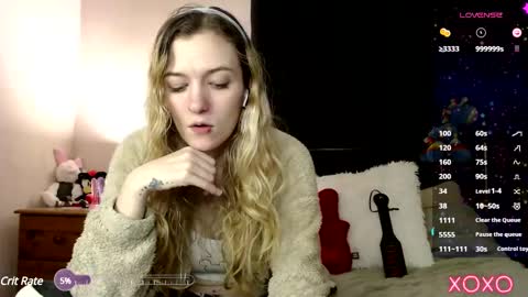 Snapshot of xelliee_rosex chatting on February 24, 2025, 6:26 pm EllieeRose online show from February 24, 2025, 6:26 pm