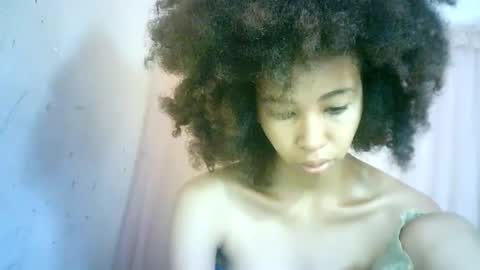 Snapshot of xenna610827 chatting on February 5, 2025, 3:34 am xenna610827 online show from February 5, 2025, 3:34 am