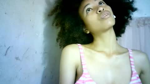 Snapshot of xenna610827 chatting on February 10, 2025, 9:04 pm xenna610827 online show from February 10, 2025, 9:04 pm