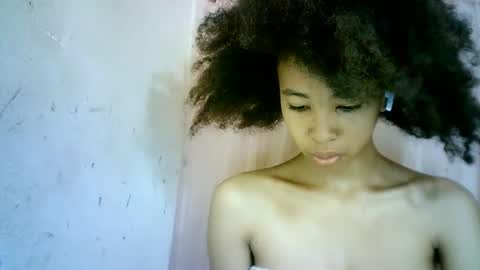 Snapshot of xenna610827 chatting on February 12, 2025, 5:26 am xenna610827 online show from February 12, 2025, 5:26 am