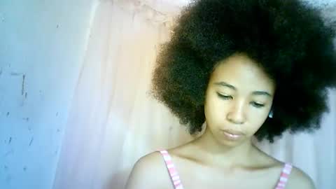 Snapshot of xenna610827 chatting on February 21, 2025, 12:39 pm xenna610827 online show from February 21, 2025, 12:39 pm