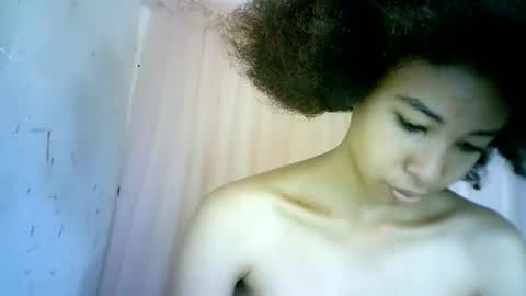 Snapshot of xenna610827 chatting on February 22, 2025, 9:01 am xenna610827 online show from February 22, 2025, 9:01 am