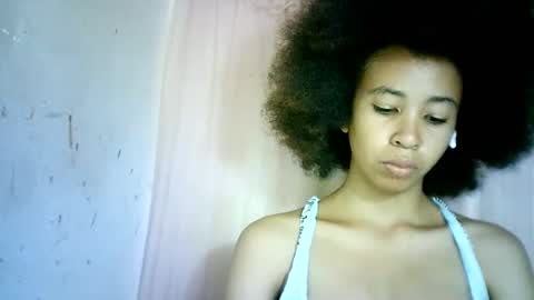 Snapshot of xenna610827 chatting on February 24, 2025, 6:36 pm xenna610827 online show from February 24, 2025, 6:36 pm