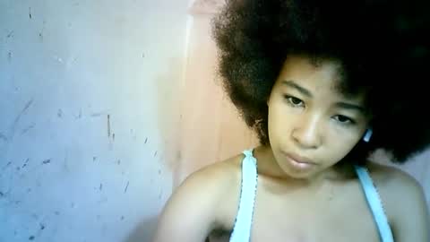 Snapshot of xenna610827 chatting on February 25, 2025, 11:41 am xenna610827 online show from February 25, 2025, 11:41 am