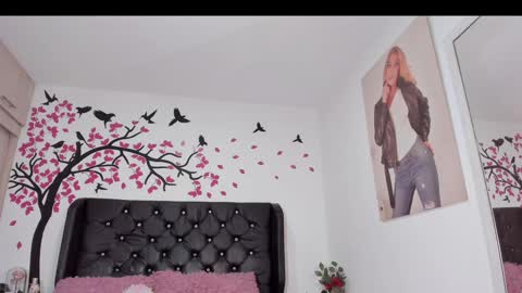 Snapshot of xestrellitax chatting on January 19, 2025, 10:17 pm Anastasia Reyes online show from January 19, 2025, 10:17 pm