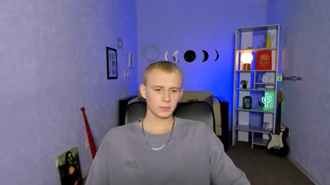 xevier online show from November 19, 2025, 1:44 pm