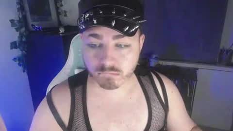 F A B I A N online show from September 17, 2025, 6:09 pm