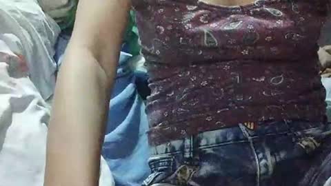 xhotskinny69x online show from February 24, 2025, 7:52 pm