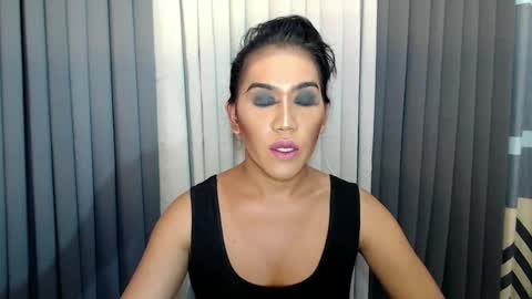 GWEN THOMPSON .......   online show from February 3, 2025, 12:15 am