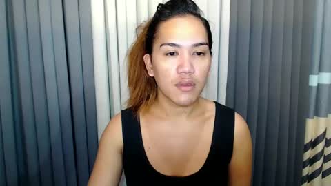 GWEN THOMPSON .......   online show from February 14, 2025, 1:02 am