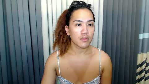 GWEN THOMPSON .......   online show from February 15, 2025, 5:19 am