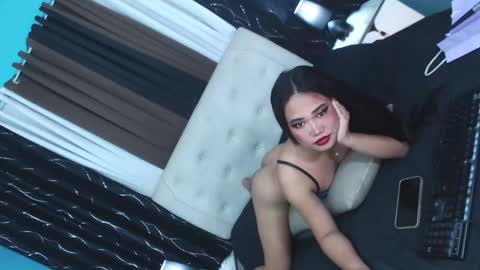 xhugesignificant69x online show from December 11, 2024, 12:12 am