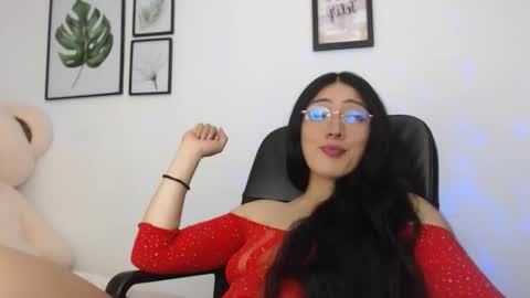 Xia online show from September 17, 2025, 11:50 pm