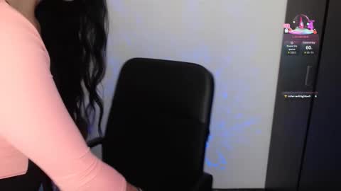 Xia online show from November 10, 2025, 10:31 pm