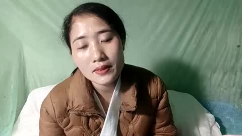 xiagoal_cute online show from April 15, 2026, 4:03 pm