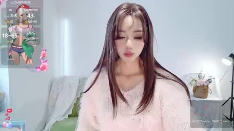 xiaoyu ko online show from December 12, 2024, 4:59 am