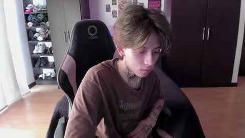 xIce Boy online show from February 10, 2026, 2:43 pm