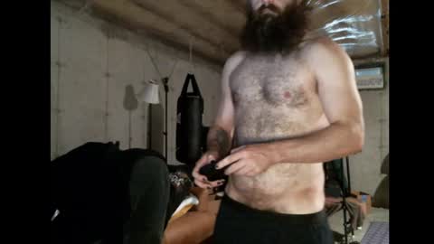 xiisil online show from September 29, 2025, 6:57 pm