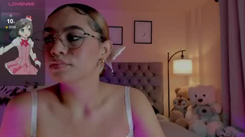 camila online show from April 9, 2026, 9:09 pm