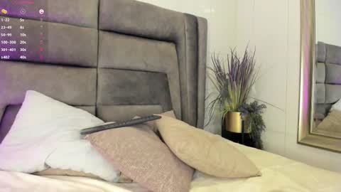 X I O M A R A  online show from March 10, 2026, 7:46 am