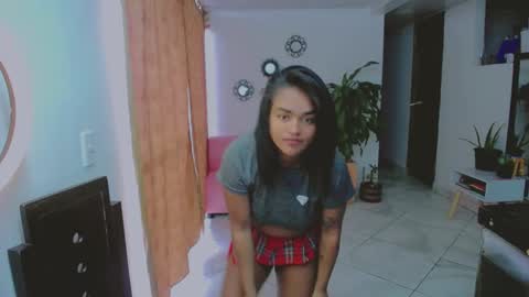 Snapshot of xiomy_winklar chatting on February 25, 2025, 9:24 pm xiomy winklar online show from February 25, 2025, 9:24 pm