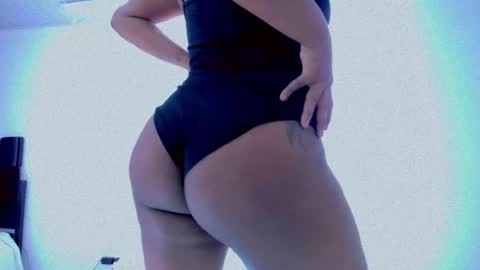 Snapshot of xiomy_winklar chatting on March 11, 2025, 3:23 pm xiomy winklar online show from March 11, 2025, 3:23 pm