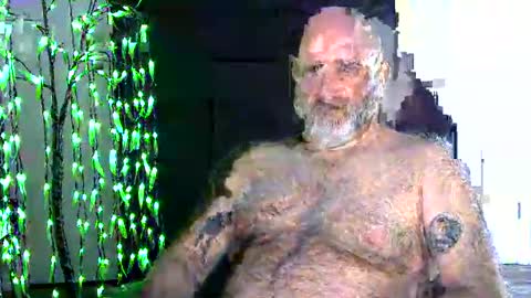 Snapshot of xjohnniex77 chatting on December 22, 2025, 3:58 am MrSlowBurn77 online show from December 22, 2025, 3:58 am