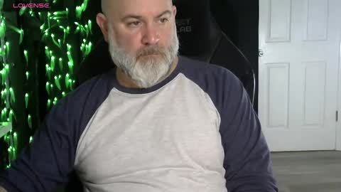 Snapshot of xjohnniex77 chatting on February 10, 2026, 2:15 am MrSlowBurn77 online show from February 10, 2026, 2:15 am