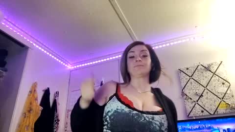 Snapshot of xkittymeowz chatting on May 3, 2026, 7:47 am xkittymeowz online show from May 3, 2026, 7:47 am