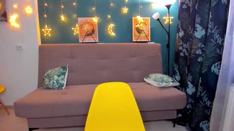 Chloe online show from January 14, 2025, 11:10 am