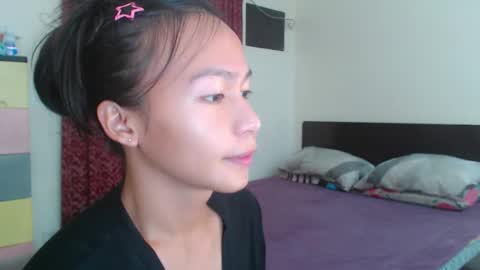 Snapshot of xlovely_destinyx chatting on February 22, 2025, 4:40 pm Alice online show from February 22, 2025, 4:40 pm