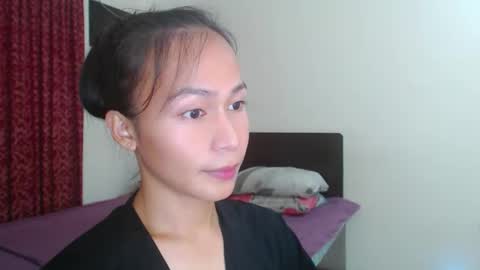 Snapshot of xlovely_destinyx chatting on February 26, 2025, 3:41 pm Alice online show from February 26, 2025, 3:41 pm