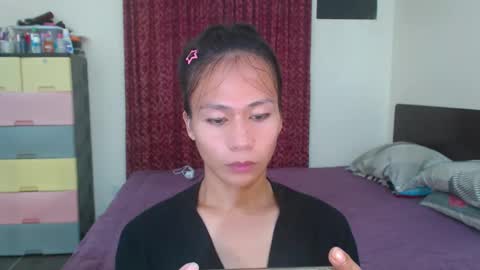Snapshot of xlovely_destinyx chatting on March 4, 2025, 7:32 pm Alice online show from March 4, 2025, 7:32 pm