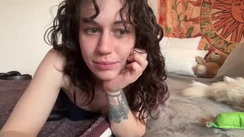 Mia online show from February 25, 2025, 8:51 pm