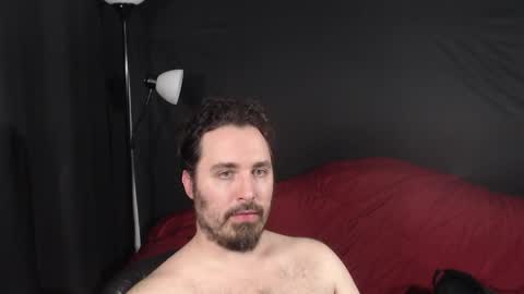 Snapshot of xmetalstudx chatting on December 11, 2024, 1:58 am MetalstudMaster online show from December 11, 2024, 1:58 am