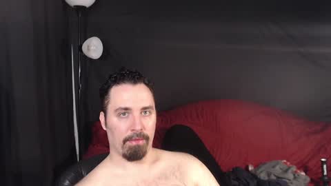 Snapshot of xmetalstudx chatting on January 29, 2025, 12:43 am MetalstudMaster online show from January 29, 2025, 12:43 am