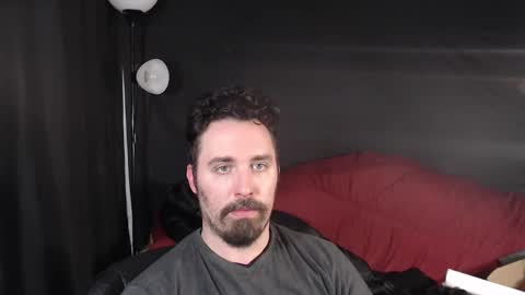 Snapshot of xmetalstudx chatting on February 14, 2025, 3:33 am MetalstudMaster online show from February 14, 2025, 3:33 am