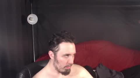 Snapshot of xmetalstudx chatting on February 24, 2025, 2:40 am MetalstudMaster online show from February 24, 2025, 2:40 am