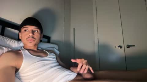 Snapshot of xmomentumx chatting on July 28, 2026, 4:50 pm xmomentumx online show from July 28, 2026, 4:50 pm