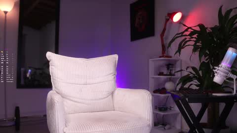   online show from February 11, 2025, 3:08 am