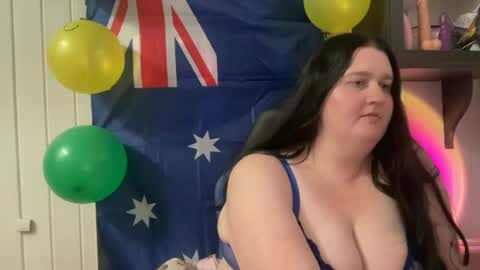 Snapshot of xopeachybaby chatting on July 2, 2026, 6:30 am xopeachybaby online show from July 2, 2026, 6:30 am