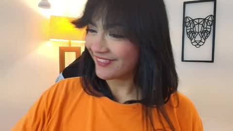 Katherine  Rose online show from September 19, 2025, 3:45 pm