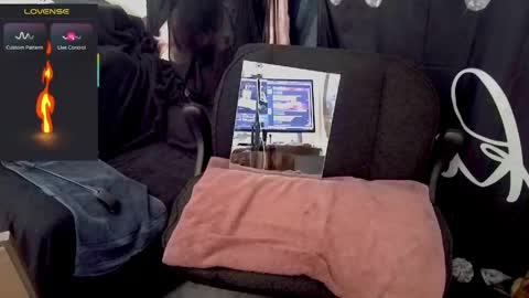 Chloe online show from March 13, 2026, 1:23 am