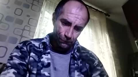 xploid1982 online show from October 21, 2025, 9:32 am