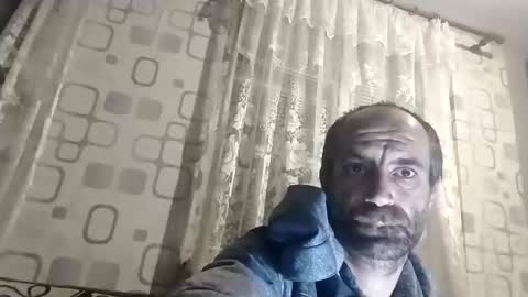 xploid1982 online show from October 26, 2025, 9:42 pm